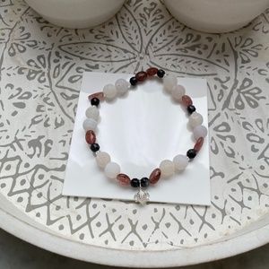Strawberry quartz beaded bracelet